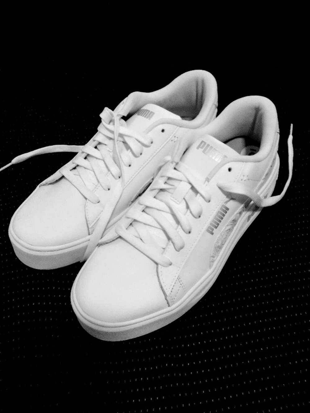 Puma Women’s Smash V3 Women's Sneakers With Roses | Puma Shoes | White | Size 9